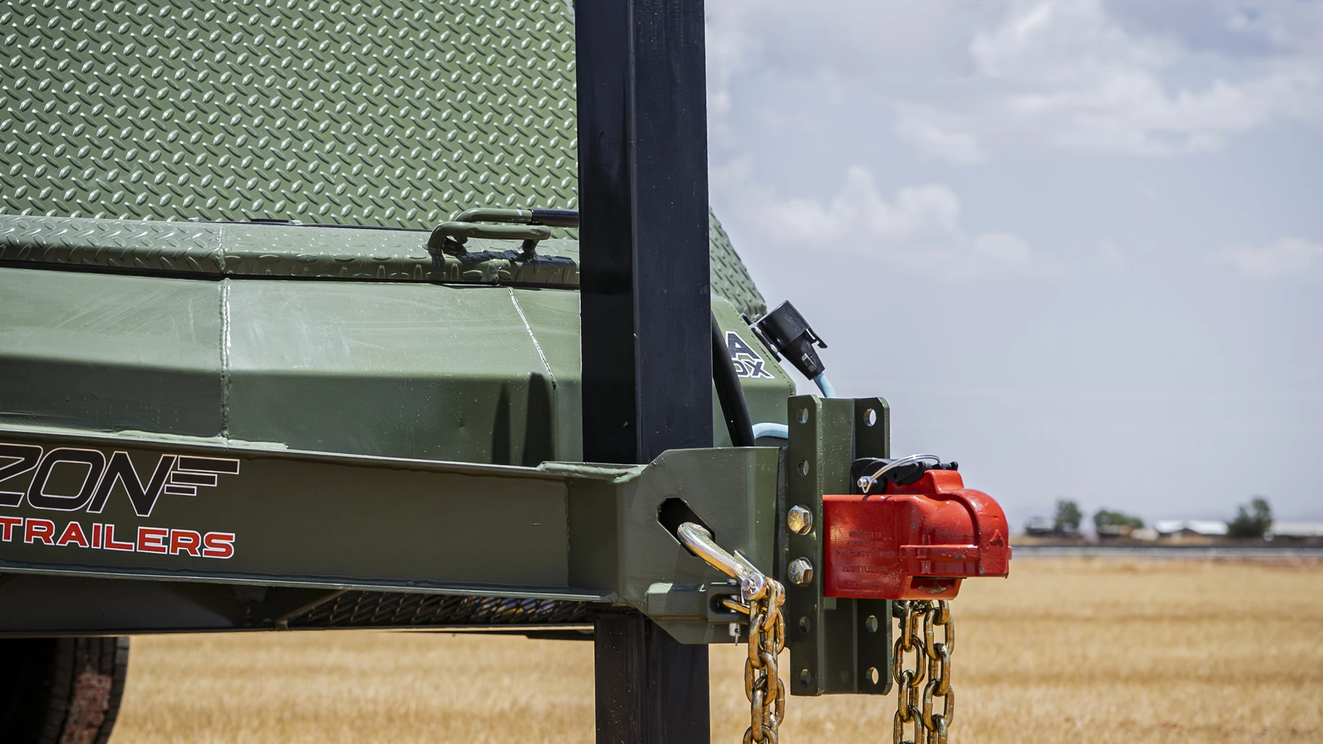 horizon trailers img